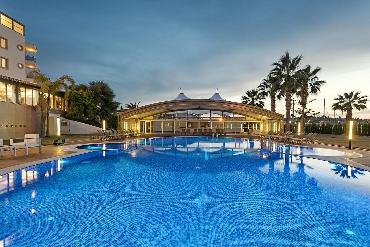 Sisus Hotel Cesme