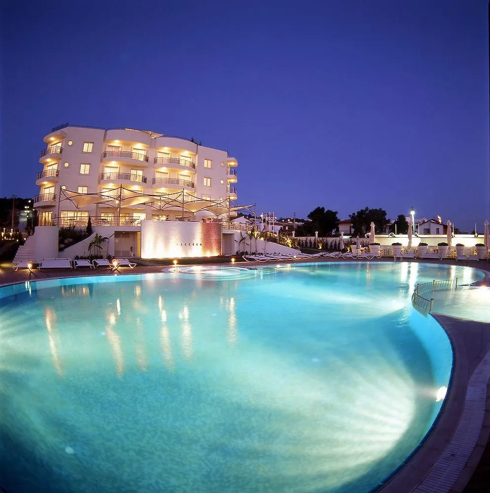 Sisus Hotel Çeşme 4*,